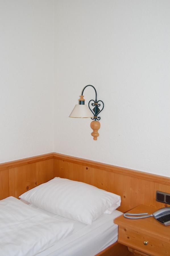 Hotel Gruener Baum Bretzenheim Zewnętrze zdjęcie