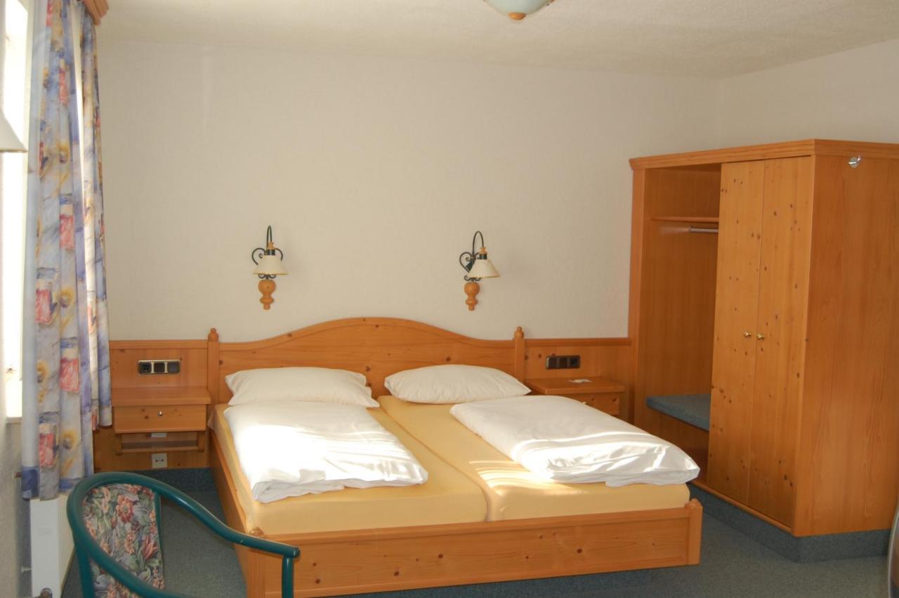 Hotel Gruener Baum Bretzenheim Zewnętrze zdjęcie