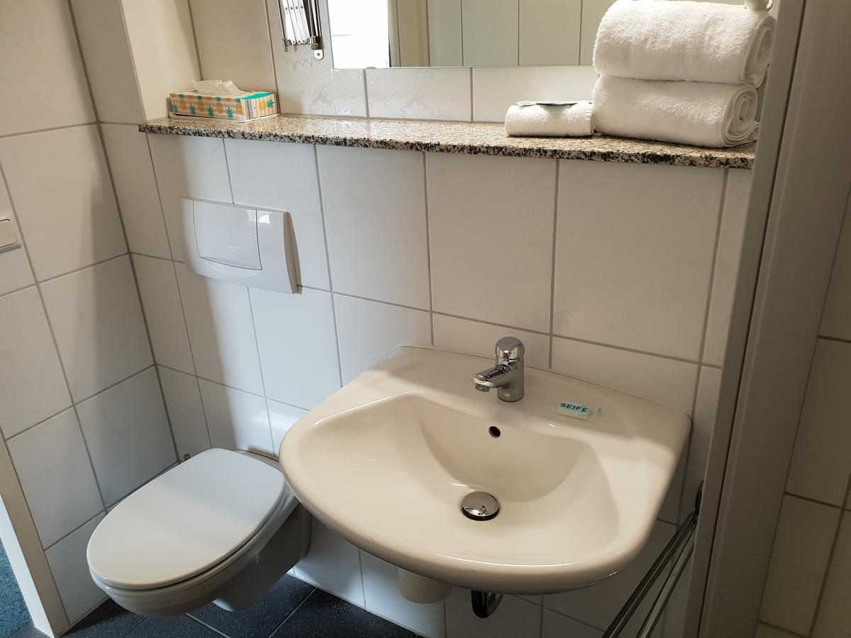Hotel Gruener Baum Bretzenheim Zewnętrze zdjęcie